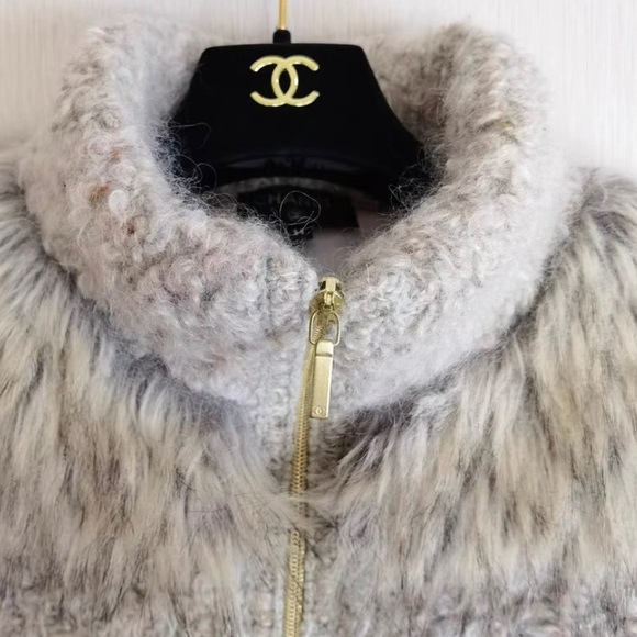 Chanel Fur Jacket - Picture 4 of 6